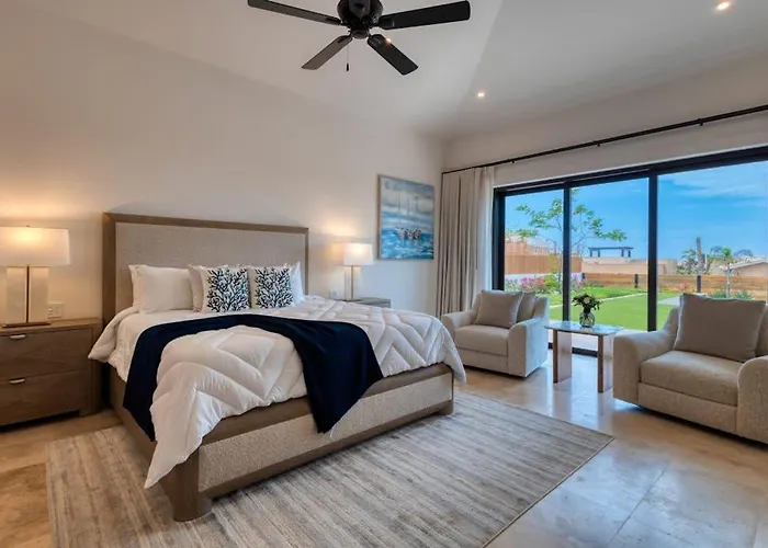 Luxury Coastal Retreat - Pool & World-class Golf